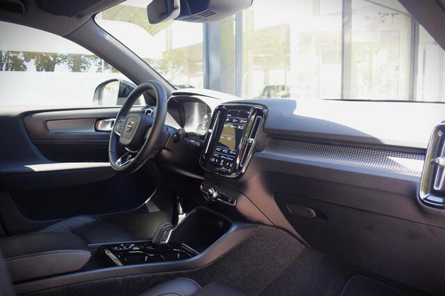 Volvo XC40 1.5 T5 PHEV R-Design met PANORAMA|TREKHAAK|LEDER|