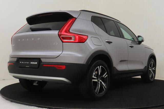 Volvo XC40 B3 (M-HYBRID) CORE BUSINESS EDITION -HARMAN/KARDON|360°CAM|CLIMATE|ADAP.CRUISE|PRIVACY.GLAS|18"