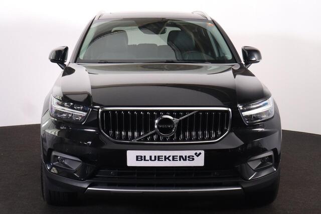 Volvo XC40 T5 Recharge Inscription - Panorama/schuifdak - IntelliSafe Assist - Adaptieve LED koplampen - Parkeercamera achter - Parkeersensoren voor & achter - Extra getint glas - 19' LMV