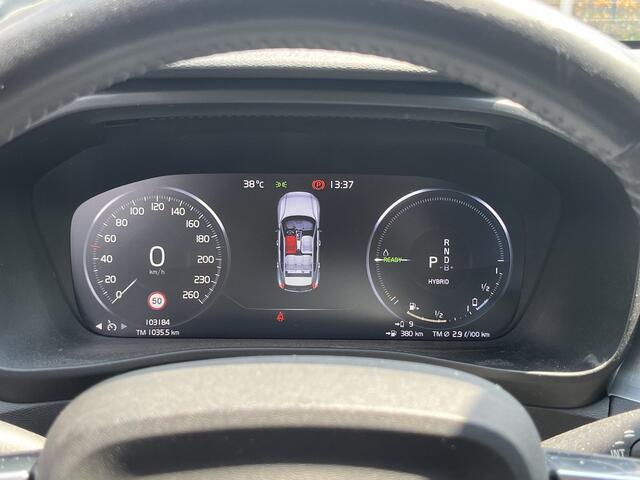 Volvo XC40 1.5 T5 Recharge Business Pro | Elektr. trekhaak | Navi | Carplay |