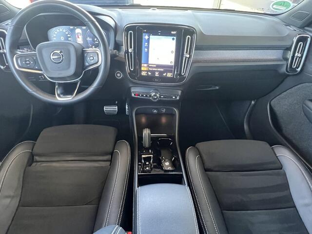 Volvo XC40 1.5 T4 211 Pk Recharge R-Design Navigatie Sporstoelen 20 Inch Velgen Camera Carplay Stoel + Stuurverwarming Pilot Assist Blis
