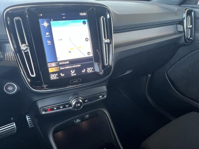 Volvo XC40 1.5 T4 211 Pk Recharge R-Design Navigatie Sporstoelen 20 Inch Velgen Camera Carplay Stoel + Stuurverwarming Pilot Assist Blis