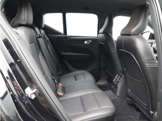 Volvo XC40 T4 211PK Plug in Hybrid R-Design / Trekhaak / Leder / 20" / Full Led / Elektr. Verstelbare Stoelen / Harman Kardon / Exterior Stylingkit / BLIS / Adaptive Cruise / Extra Getint Glas /