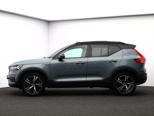 Volvo XC40 T5 Recharge R-Design / Panorama dak / 360 Camera / BLIS / Stuur+stoel+voorruit+achterbankverwarming / Harman Kardon / Memory seat