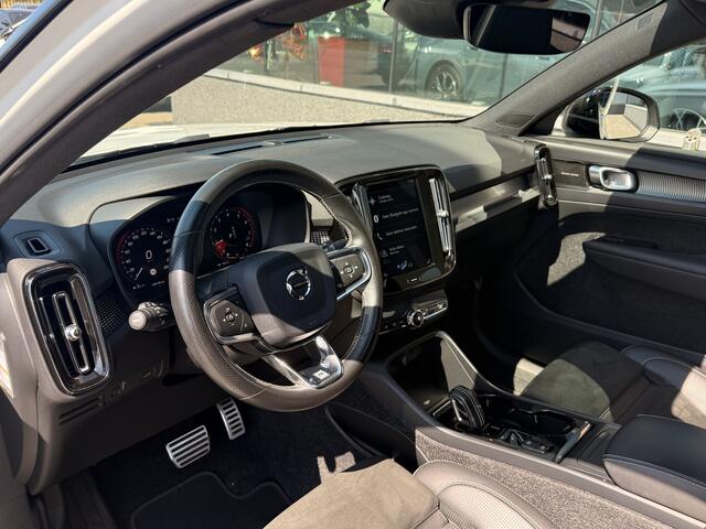Volvo XC40 2.0 T5 AWD R-Design | Harman Kardon | Pano | ACC | Achteruitrijcamera | Stoelverwarming |