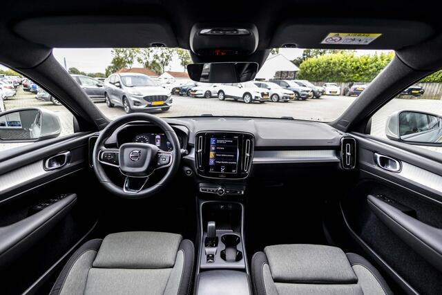 Volvo XC40 1.5 T4 Plug-in hybrid Core Bright | Keyless | Achteruitrijcamera | Apple Carplay