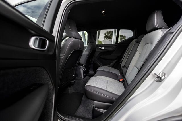 Volvo XC40 1.5 T4 Plug-in hybrid Core Bright | Keyless | Achteruitrijcamera | Apple Carplay