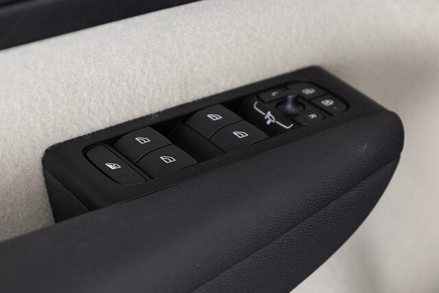 Volvo XC40 T5 Recharge Inscription | LEDER | Power seats | Full LED | PHEV