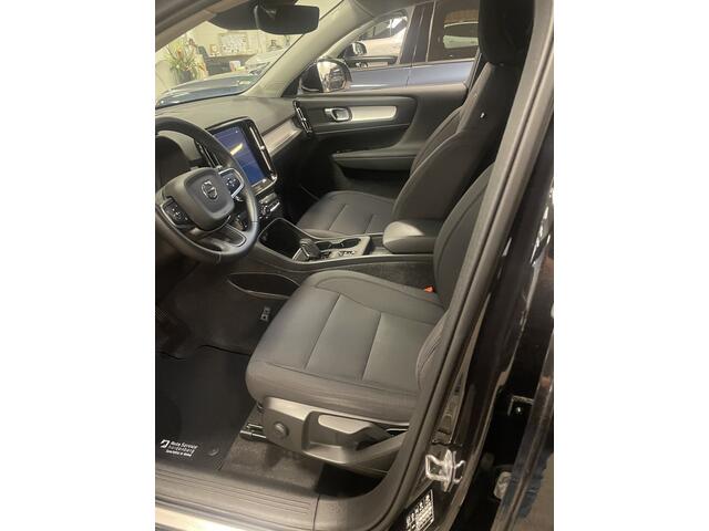 Volvo XC40 1.5 T5 262pk AUT7 Recharge Business Pro Trekhaak 1800kg/ Adapt Cruise/ Camera
