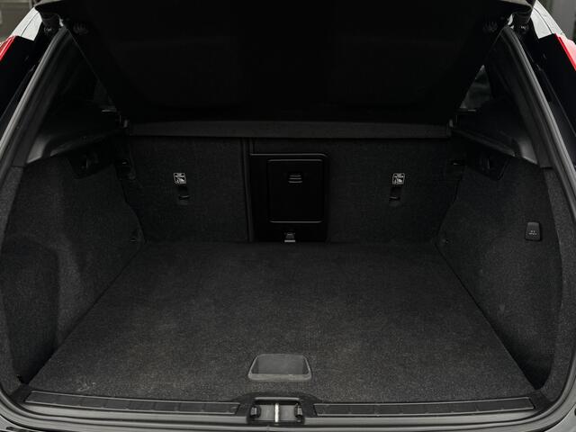 Volvo XC40 1.5 T4 Recharge Inscription Pano | Adaptive Cruise | Leder |