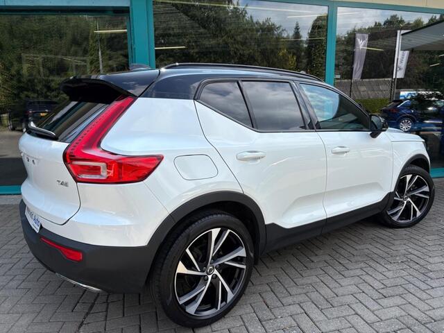 Volvo XC40 2.0 T4 R-DESIGN 190pk CarPlay, Harman/Kardon, TrHaak, 20Inch