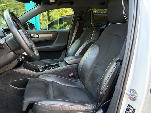 Volvo XC40 2.0 T4 R-DESIGN 190pk CarPlay, Harman/Kardon, TrHaak, 20Inch