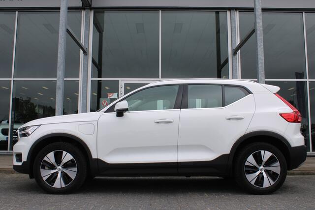 Volvo XC40 T4 211PK Automaat Recharge Inscription Expression | Org. NL | Camera | AppleCarplay | PDC V+A | DAB Audio | 18" LMV |