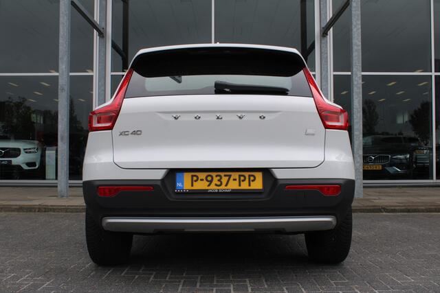 Volvo XC40 T4 211PK Automaat Recharge Inscription Expression | Org. NL | Camera | AppleCarplay | PDC V+A | DAB Audio | 18" LMV |