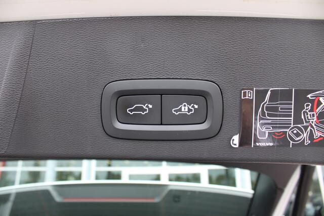 Volvo XC40 T4 211PK Automaat Recharge Inscription Expression | Org. NL | Camera | AppleCarplay | PDC V+A | DAB Audio | 18" LMV |
