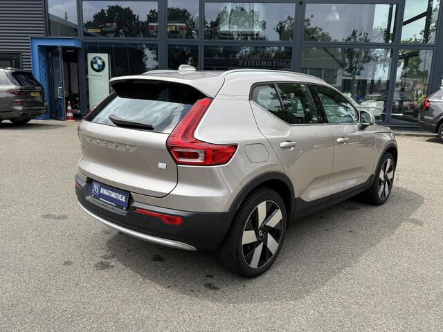 Volvo XC40 1.5 T4 Plug-in hybrid Plus Bright VOLVO DEALER ONDERHOUDEN | PANO| 360 CAMERA| HARMAN KARDON| STOEL + STUURVERWARMING|
