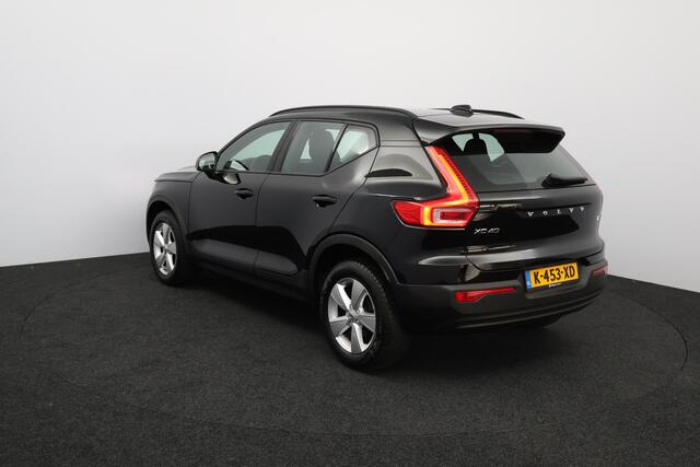 Volvo XC40 1.5 T2 Momentum Core /AUTOMAAT! /LED Koplampen /Apple + Android /DAB+! /Stoel + Stuurverwarm. /Lane Assist /Grootlicht Ass. /Keyless Go /Navi /Climat /Cruise /Elek. pakket /Bluetooth /17"LMV /PDC V+A.