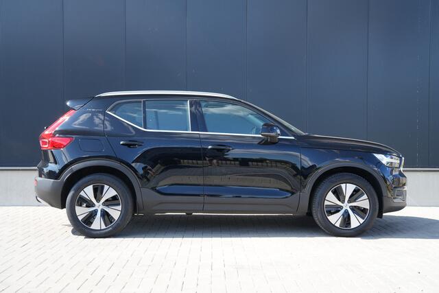 Volvo XC40 1.5 T4 Recharge Inscription - Navi - Trekhaak - ACC - Stoel/Stoelverwarming - Keyless - Camera - Rijklaar