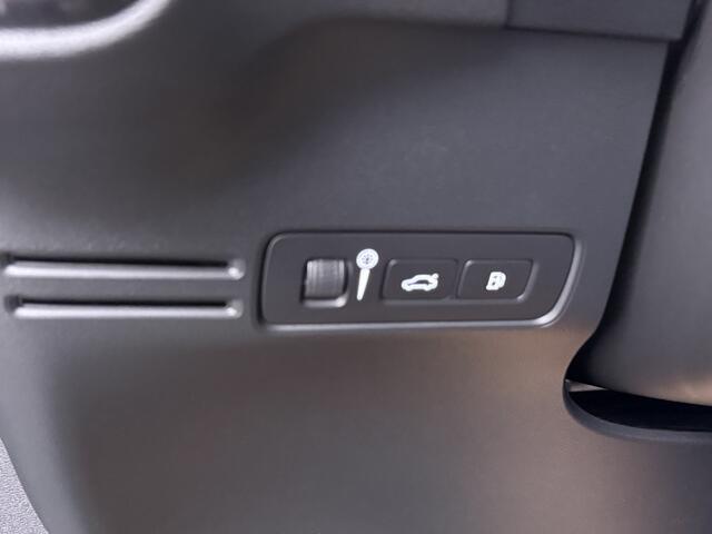 Volvo XC40 1.5 T4 Plug-in hybrid Ultimate Bright