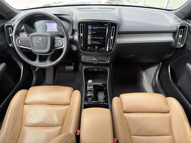 Volvo XC40 1.5 T4 Recharge Inscription | Plug-in Hybrid (PHEV) | 360 Graden Camera | Panoramadak | Harman Kardon Audio | Trekhaak | Lederen Bekleding | Keyless Entry | Elektrische Achterklep | BLIS | Cruise Control Adaptief | Navigatie
