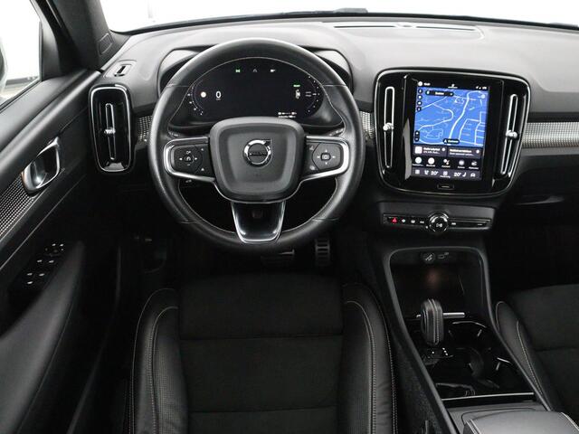 Volvo XC40 Recharge P8 AWD R-Design | SOH 97.1% | Trekhaak | Panoramadak | Leder/alcantara | Stuur/stoel verwarming | Park assit | Carplay |