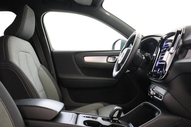 Volvo XC40 T2 AUT. CORE -CAMERA|CLIMATE|KEYLESS|PRIVACY.GLAS|CARPLAY|19"|FACELIFT