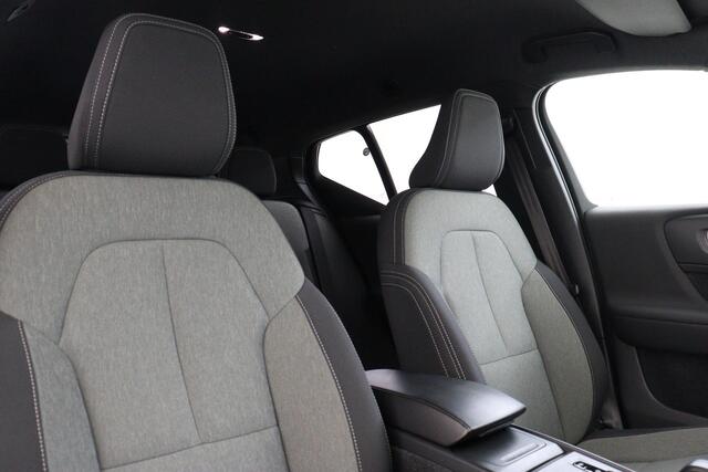 Volvo XC40 T2 AUT. CORE -CAMERA|CLIMATE|KEYLESS|PRIVACY.GLAS|CARPLAY|19"|FACELIFT