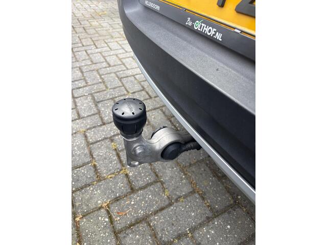 Volvo XC40 1.5 T3 Momentum | ALL IN PRIJS | ELEK. TREKHAAK | CAMERA |