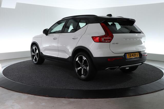 Volvo XC40 1.5 T3 Momentum | ALL IN PRIJS | ELEK. TREKHAAK | CAMERA |