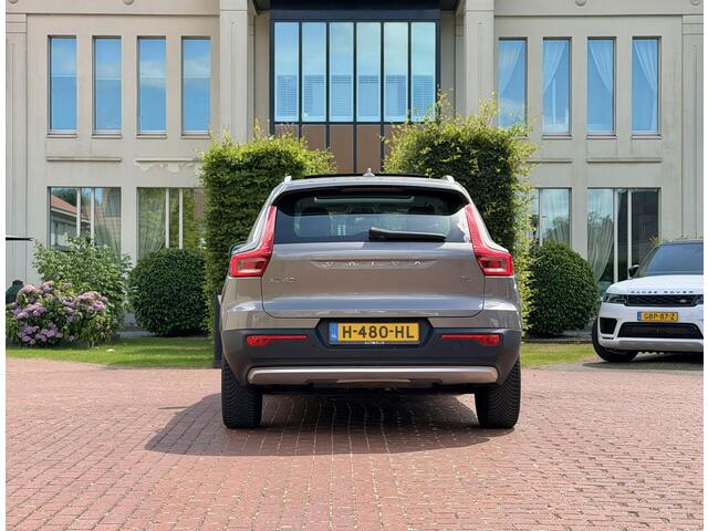 Volvo XC40 1.5 T5 Twin Engine Momentum Pro - SOH 93% - 360 Camera - Panoramadak - Trekhaak