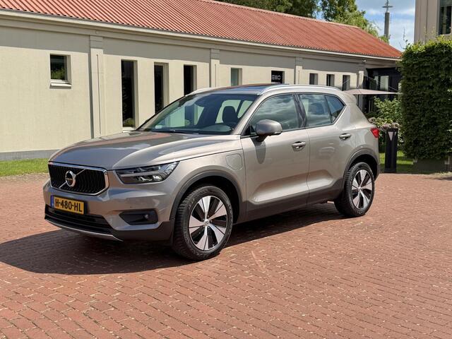 Volvo XC40 1.5 T5 Twin Engine Momentum Pro - SOH 93% - 360 Camera - Panoramadak - Trekhaak