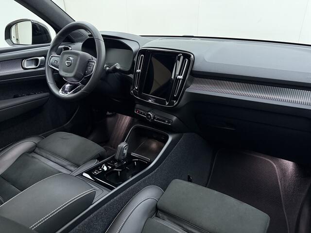 Volvo XC40 B4 211pk Automaat R-Design / Adapt. Cruise / Stoelverwarming / Trekhaak / 19'' / DAB / Alarm 3 / PDC + Camera / Lane Keeping Aid /