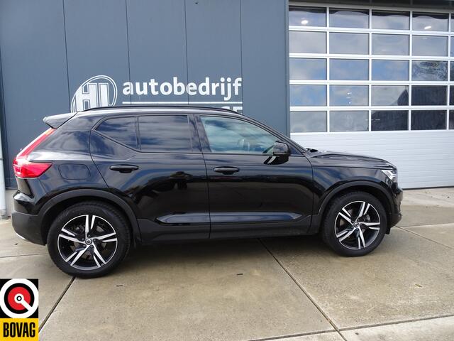 Volvo XC40 2.0 T4 R-Design