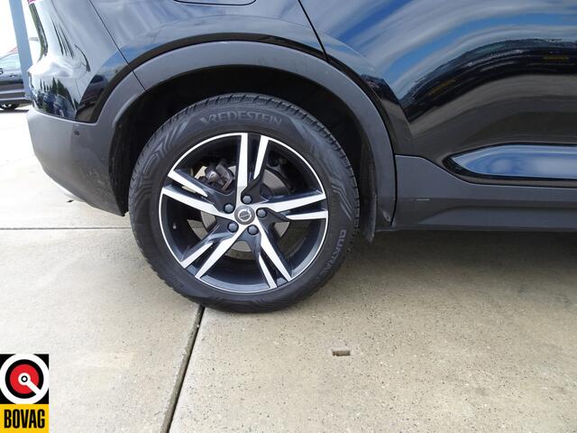 Volvo XC40 2.0 T4 R-Design