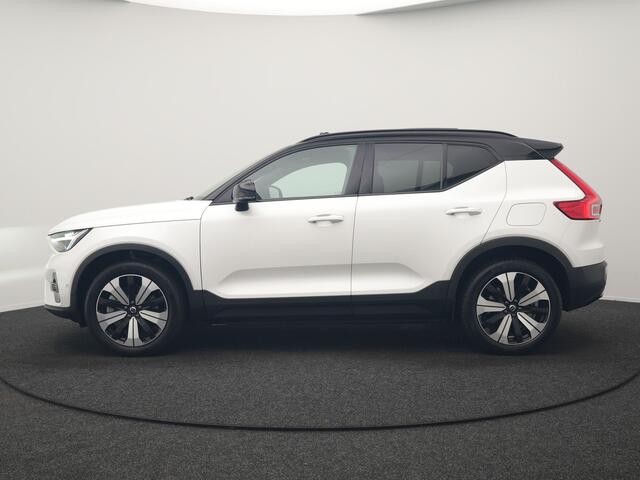 Volvo XC40 Recharge Ultimate 69 kWh 232pk Dealer O.H | Panodak | 360 Camera | Adaptive Cruise | Harman / Kardon | Alcantara Sportstoelen Memory & Verwarmd | BLIS | Keyless | Apple Carplay | Pilot Assist | Stuurverwarming | Google Assistant & Maps | Navigatie | DAB |