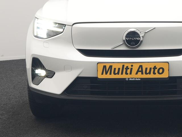 Volvo XC40 Recharge Ultimate 69 kWh 232pk Dealer O.H | Panodak | 360 Camera | Adaptive Cruise | Harman / Kardon | Alcantara Sportstoelen Memory & Verwarmd | BLIS | Keyless | Apple Carplay | Pilot Assist | Stuurverwarming | Google Assistant & Maps | Navigatie | DAB |