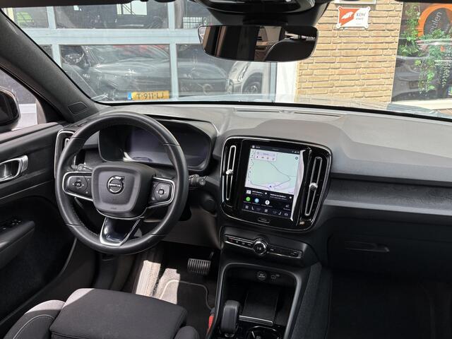 Volvo XC40 Recharge Core 70 kWh 231pk NL-AUTO/1E EIG./CARPLAY/SOH 94,7%