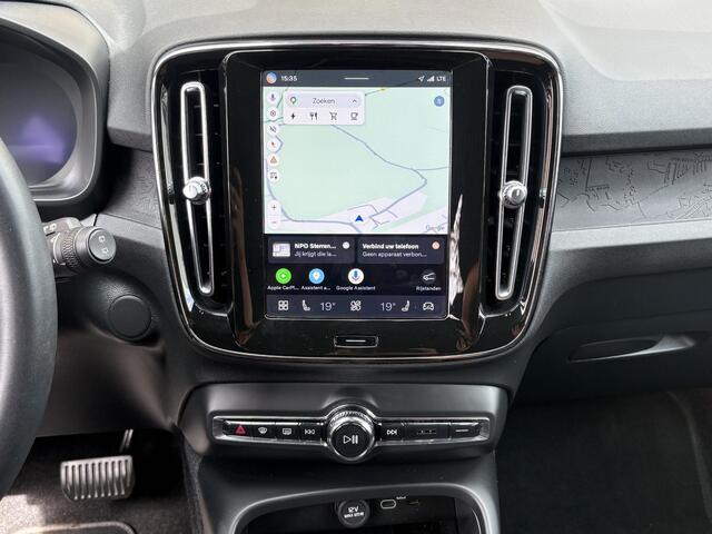 Volvo XC40 Recharge Core 70 kWh 231pk NL-AUTO/1E EIG./CARPLAY/SOH 94,7%