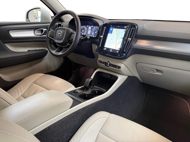 Volvo XC40 1.5 T2 Momentum Business I Leder I CarPlay I Adaptive I Elek. achterklep I Camera