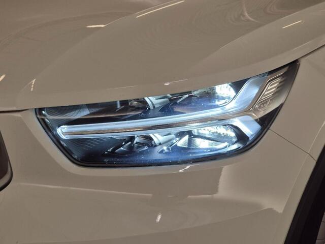 Volvo XC40 1.5 T2 Moment. Core