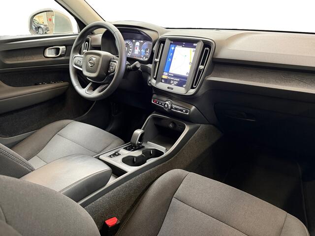 Volvo XC40 1.5 T4 Plug-in hybrid Essential Bright I Carplay I Camera I Cruise Control