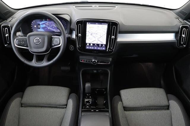 Volvo XC40 B4 (M-HYBRID) PLUS DARK -HARMAN/KARDON|CAMERA|ADAP.CRUISE|POWER-SEATS|VERW.VOORRUIT|TREKHAAK|19"