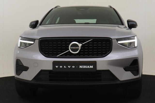 Volvo XC40 B4 (M-HYBRID) PLUS DARK -HARMAN/KARDON|CAMERA|ADAP.CRUISE|POWER-SEATS|VERW.VOORRUIT|TREKHAAK|19"
