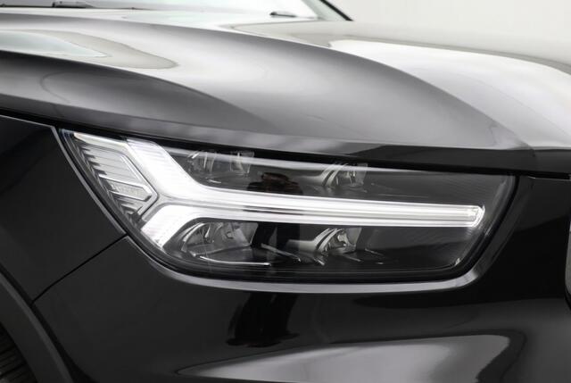 Volvo XC40 T3 Momentum 163PK 2WD | Elektrische Trekhaak | Stuur/Stoelverwarming | Carplay