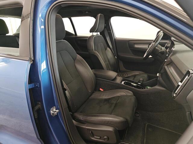 Volvo XC40 Recharge P8 AWD R-Design PANODAK | TREKHAAK