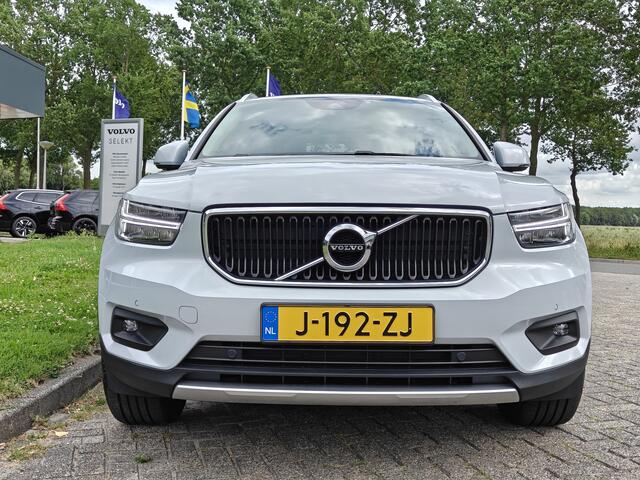 Volvo XC40 T2 130PK Automaat Business Pro | Adaptieve Cruise | Park assist camera | Dealer onderhouden