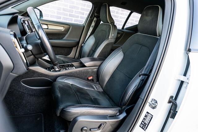 Volvo XC40 1.5 T5 Twin Engine R-Design | Plug-in Hybrid (PHEV) | Achteruitrijcamera | Parkeersensoren | Panoramadak | Keyless Entry | Elektrische Achterklep | Navigatie | Elektrisch Verstelbare Voorstoelen | Stoelverwarming