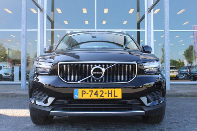 Volvo XC40 T4 211PK Automaat Recharge Inscription Expression | AppleCarplay | Keyless | Spraakbediening | Climate Control | 18" LM Velgen |