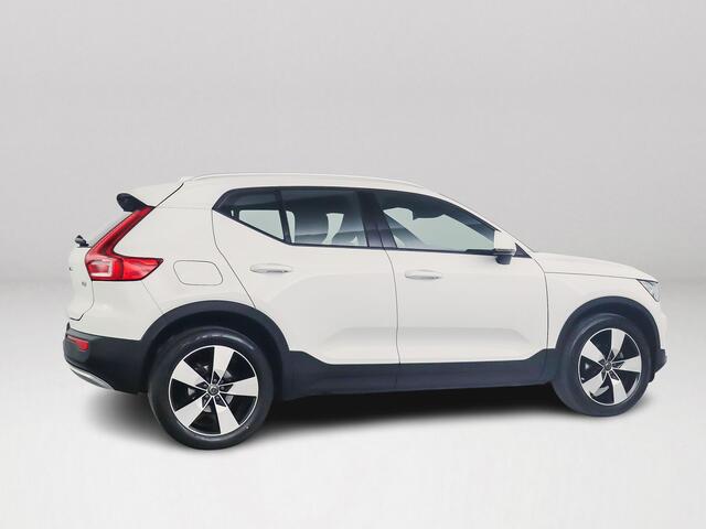 Volvo XC40 T2 Momentum Business | Park assist | Climate control | Cruise control | Navigatie