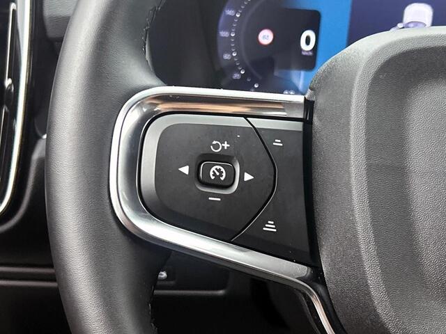 Volvo XC40 2.0 B4 Plus Dark | Trekhaak | 19inch | All Season |